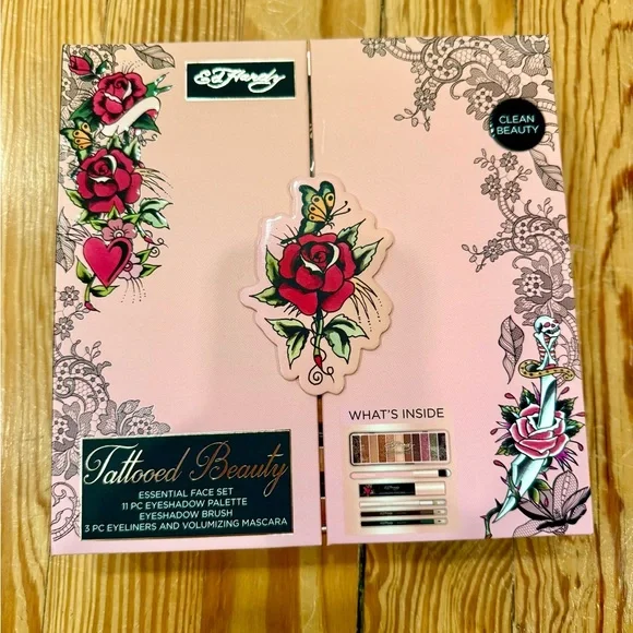 Ed Hardy Tattooed Beauty Makeup Kit - Picture 1 of 8